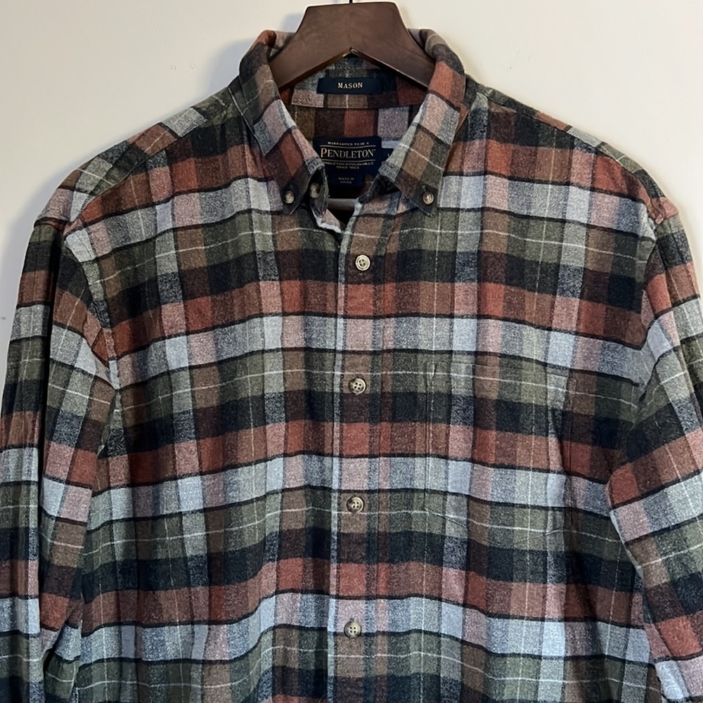 Men’s Pendleton Mason Button-Down Size Large - image 2